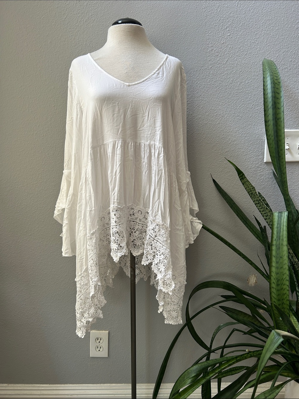 Neiman Marcus White Lace Cottage Core Tunic XL